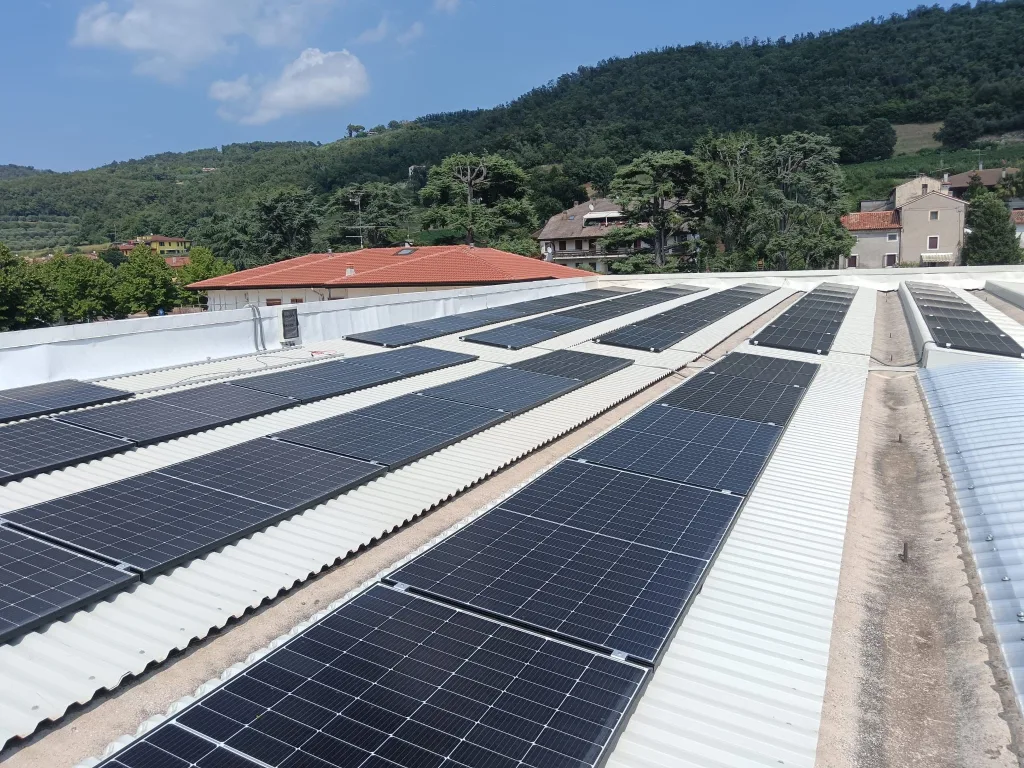impianto-fotovoltaico-solare-azienda